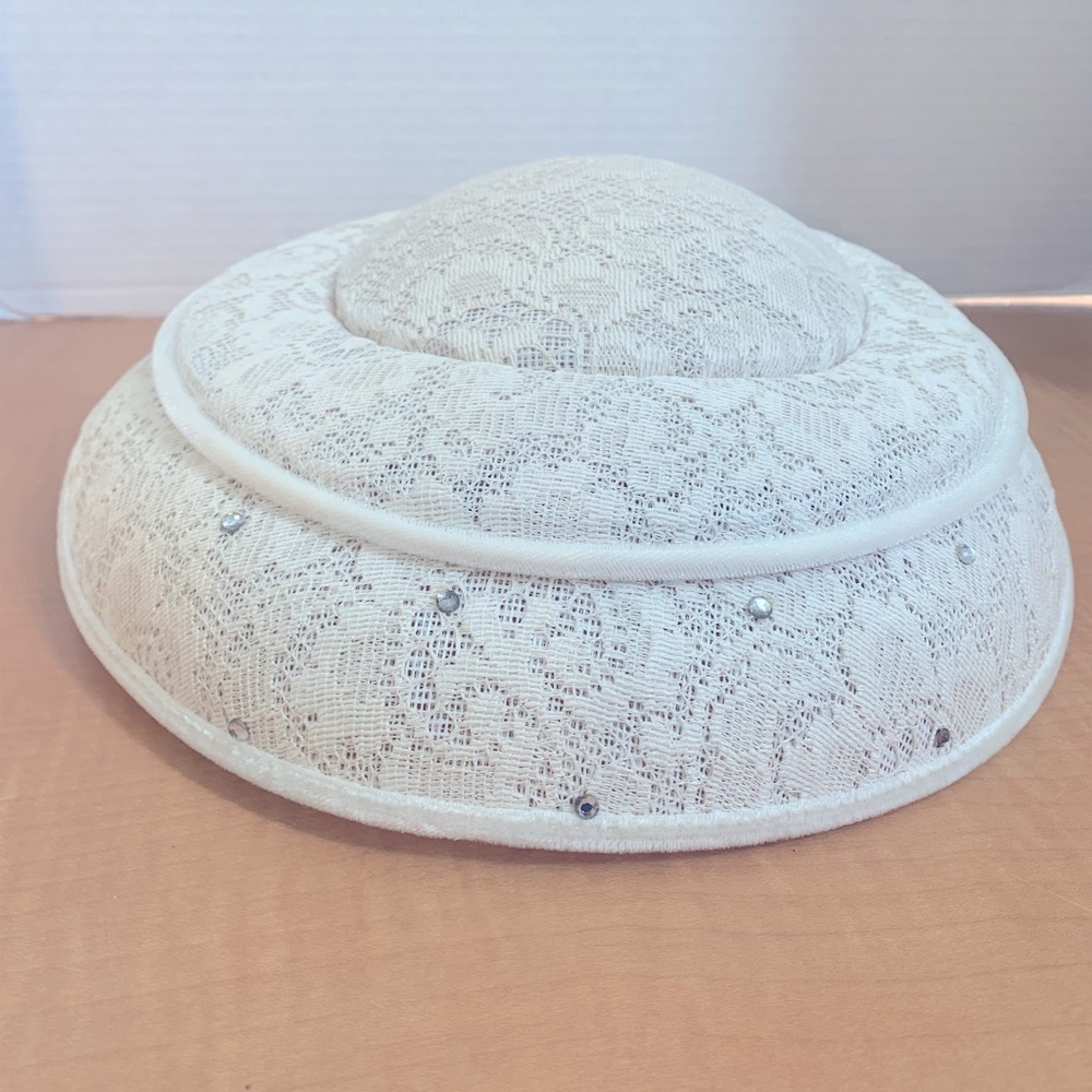 1960s Womens Derby/Church/Formal/Night out hat with original Hat pin